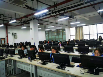 信息技術(shù)中心開展計(jì)算機(jī)等級(jí)考試考前義務(wù)輔導(dǎo)，助力學(xué)生提升技術(shù)能力
